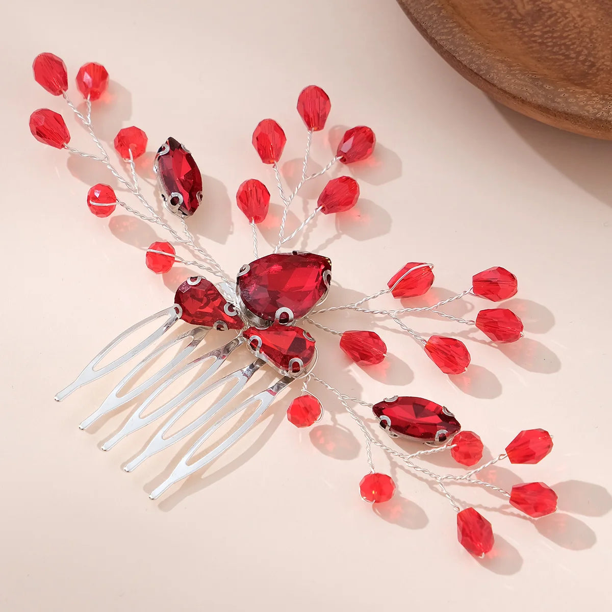 Crystal Beaded Metal Hair Comb Handmade Bridal Wedding Hair Accessories Headpieces Delicate Hairpin Jewelry for Women as A Gift