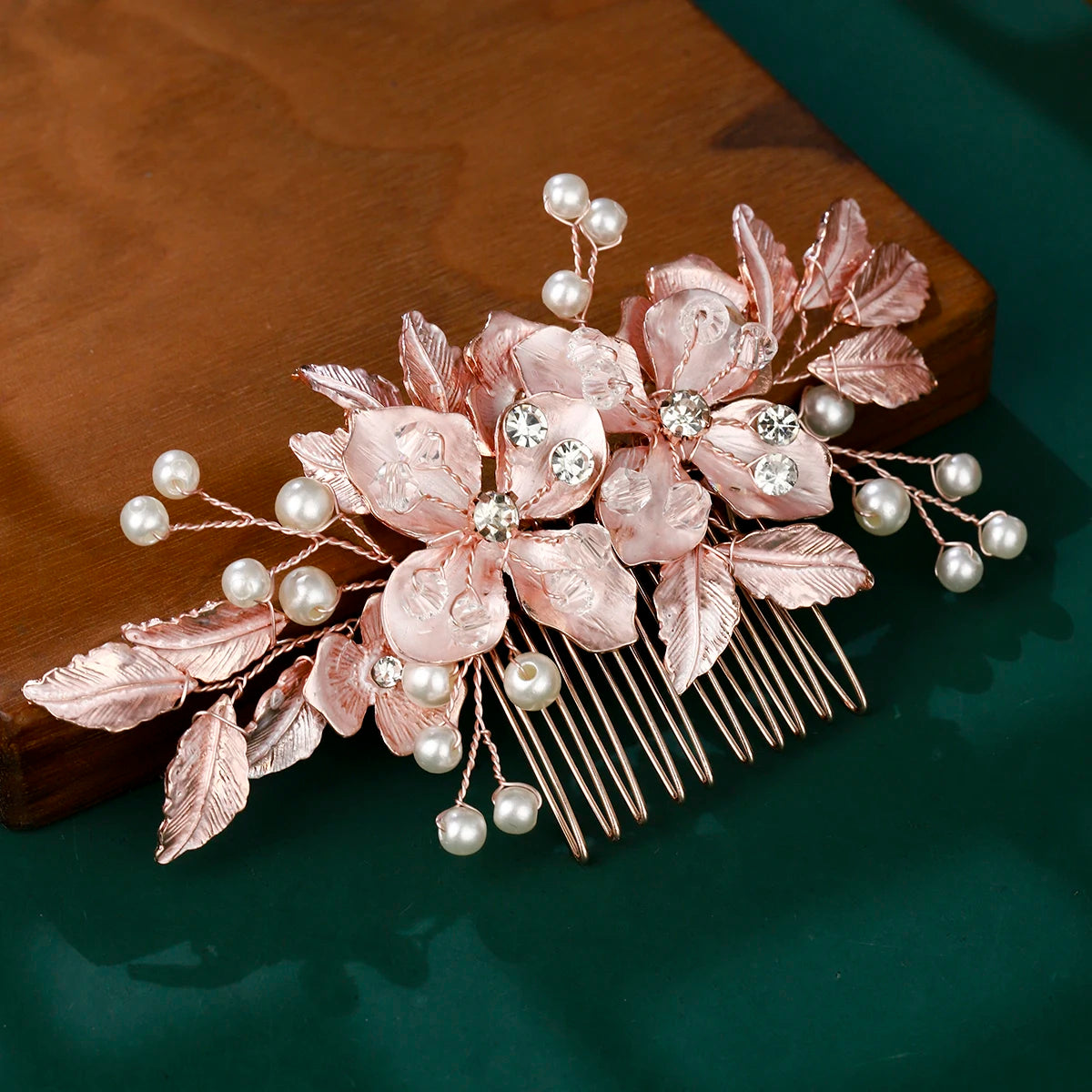 Fashion Metal Blade Bridal Hair Comb Pearl Rhinestone Hairpins Handmade Bangs Side Hair Clip Wedding Jewelry Hair Accessories