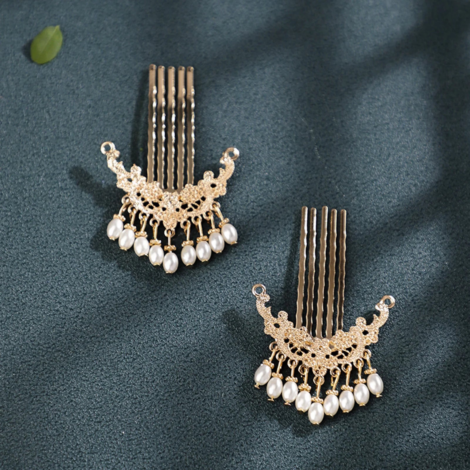 1 Pair Retro Chinese Style Hair Jewelry Gold Color Metal Hair Combs Pearls Pendant Decor Women Girls Hanfu Dress Party Hairpins